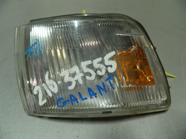 Габарит MITSUBISHI GALANT E33A Перед Лев (Контрактный) 79768025