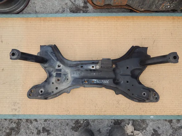 Балка под ДВС TOYOTA PLATZ NCP12 (Контрактный) 28603806