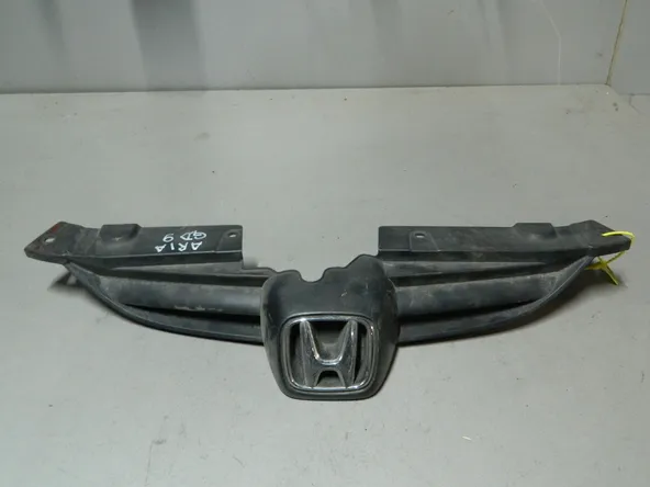 Решетка радиатора HONDA FIT ARIA GD9 (Контрактный) 79773060