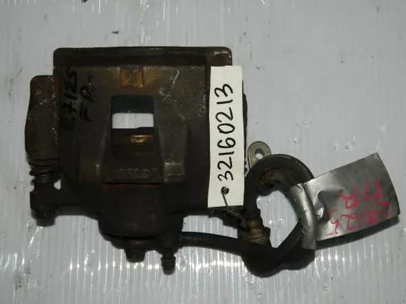 Суппорт TOYOTA PORTE NNP10 Перед Прав (Контрактный)