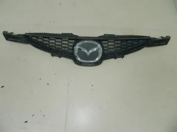 Решетка радиатора MAZDA DEMIO DE3FS (Контрактный)