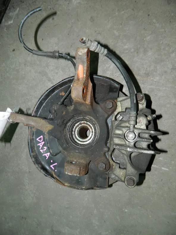 Ступица MITSUBISHI CARISMA DA2A Перед Лев (Контрактный) 79586525