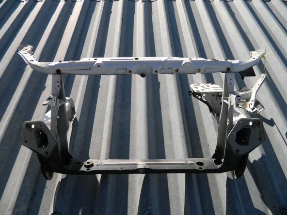 Рамка радиатора TOYOTA IPSUM ACM21 (Контрактный) 79780720