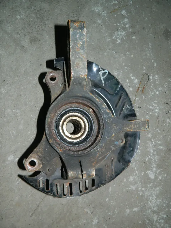 Ступица SUBARU LEGACY BE5 Перед Лев (Контрактный) 79586512