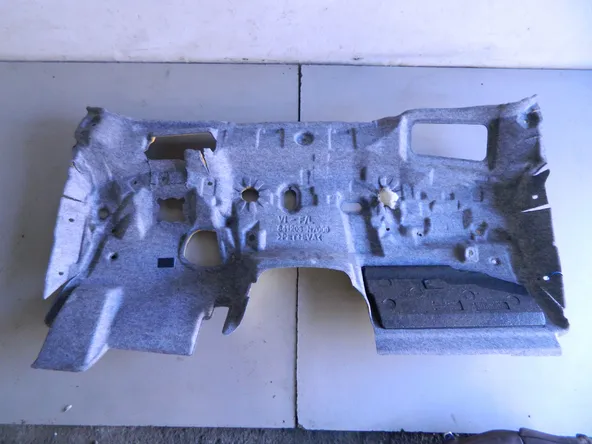 Шумоизоляция моторного отсека HYUNDAI EQUUS VI G6DA 2013-2015 (Б/У) 69838256 841203N2000