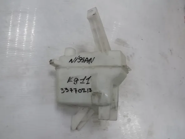 Бачок омывателя NISSAN BLUEBIRD KG11 (Контрактный)