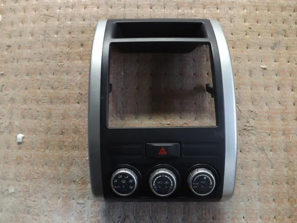 Блок управления климат-контролем NISSAN X-TRAIL NT31 (Контрактный) 2711700041