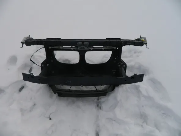 Рамка радиатора BMW 118i E87 (Контрактный) 79773980