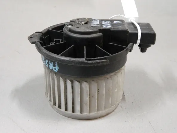 Мотор печки TOYOTA PASSO QNC10 (Контрактный) 68000493