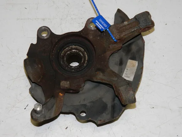 Ступица NISSAN LIBERTY RM12 Перед Прав (Контрактный) 69838441