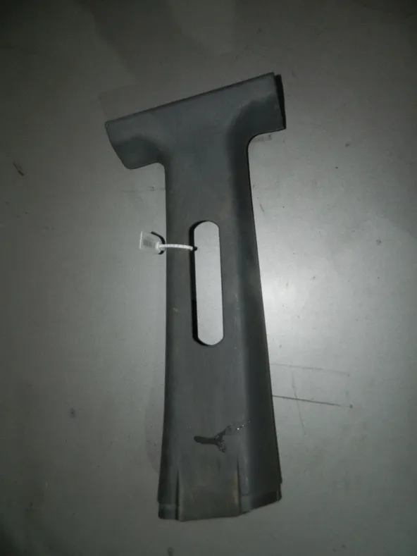 Обшивка средней стойки HYUNDAI ACCENT LC Прав Верх (Б/У) 35020093 8584025200