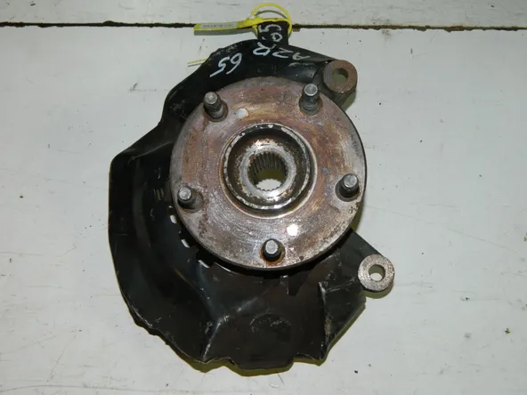 Ступица TOYOTA VOXY AZR65 Перед Прав (Контрактный) 40940927