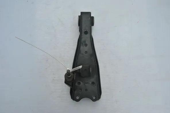 Рычаг подвески TOYOTA HIACE KDH201 Перед Лев(Контрактный) 46091392