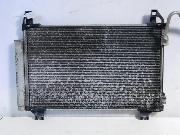 Радиатор кондиционера TOYOTA RACTIS NCP100 (Контрактный) 69586270