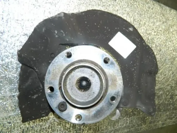 Ступица BMW 530i E61 Перед Лев (Контрактный) 79586628