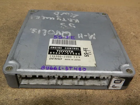 Блок управления ДВС TOYOTA MARK II WAGON QUALIS 5SFE (Контрактный) 9843 896613t480