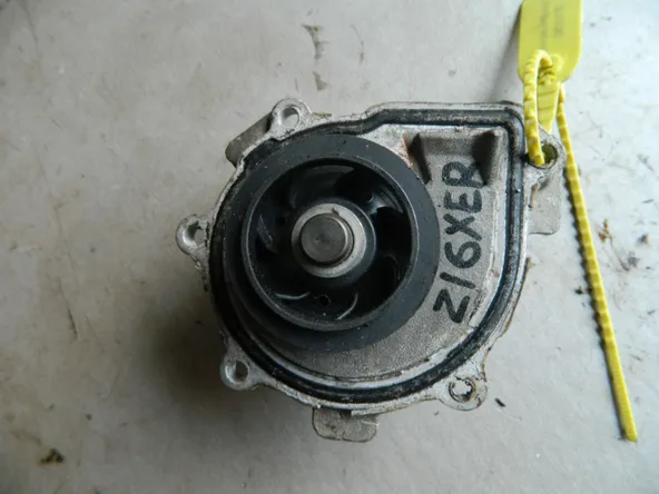 Помпа водяная OPEL ASTRA A16XER (Б/У) 94584116