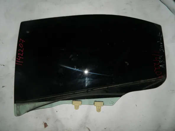 Стекло двери NISSAN CEFIRO A33 Задн. Лев (Контрактный) 1142207