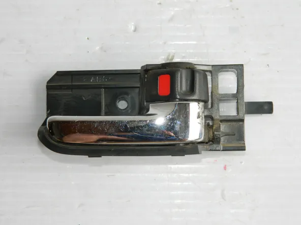 Ручка двери TOYOTA COROLLA NZE120 Зад Прав (Б/У)