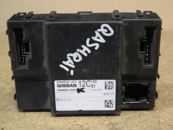 Блок комфорта NISSAN QASHQAI J10 (Контрактный) 79590849 284B2JD