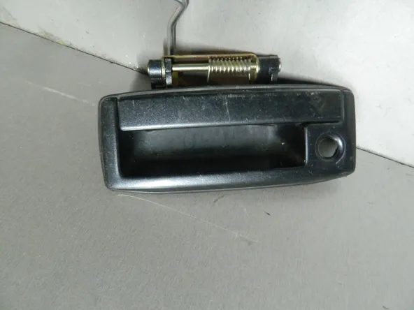 Ручка двери багажника MITSUBISHI OUTLANDER CU5W (Контрактный) 81539910