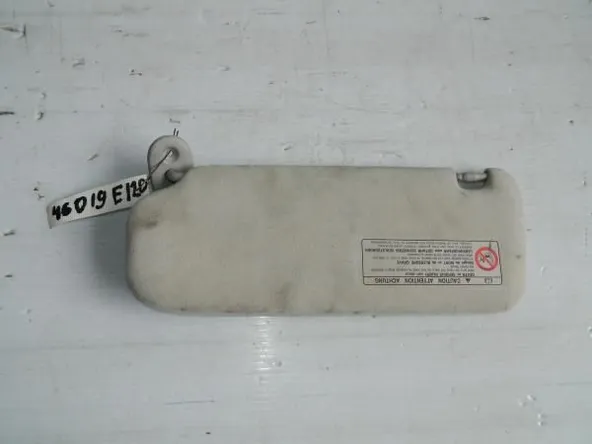 Козырек солнцезащитный TOYOTA COROLLA 120 Прав (Б/У) 7431002B91B1