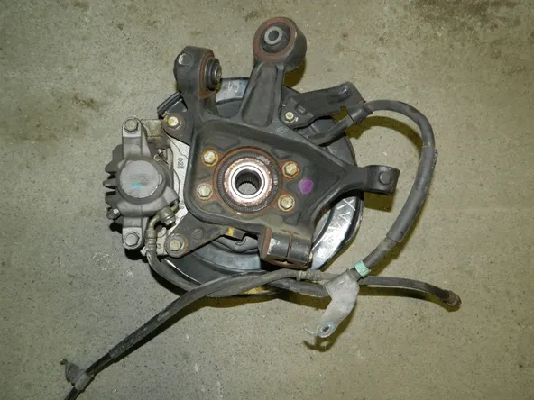 Ступица SUBARU XV GP7 Зад Прав (Контрактный) 79586782