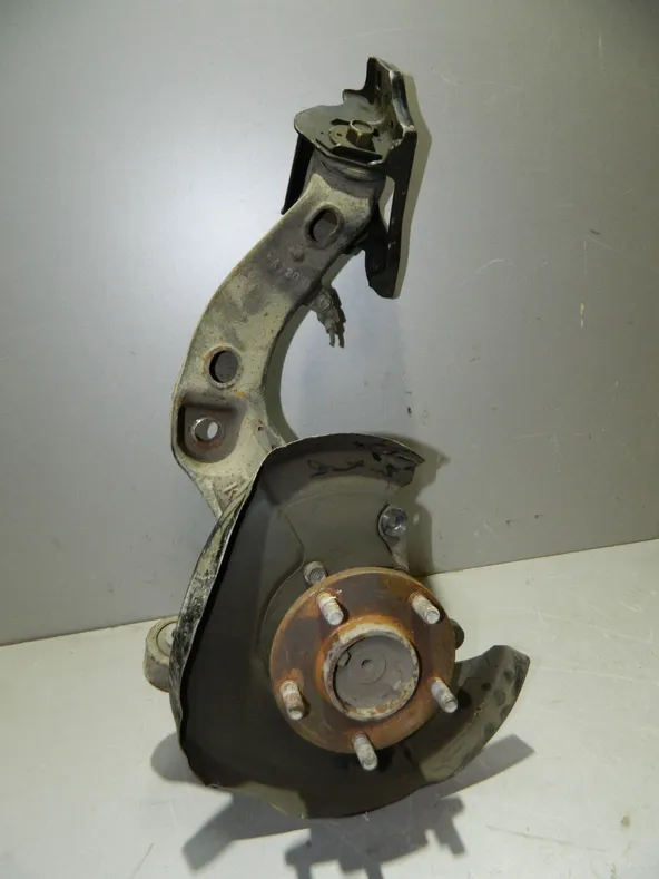 Ступица NISSAN AVENIR PW11 Зад Лев (Контрактный) 35023083