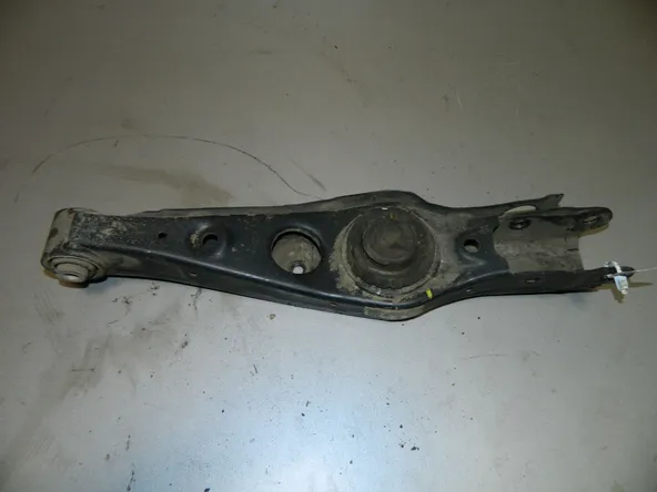 Рычаг подвески (под пружину) Kia Sportage QL G4NA Зад. Прав (Б/У) 55220D3050