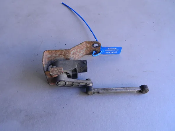 Датчик высоты дорожного просвета HYUNDAI EQUUS G6DJ Задн Прав (Б/У) 69838547 558303M200