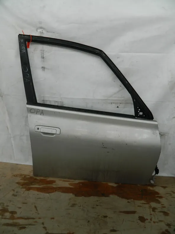 Дверь TOYOTA OPA ACT10 Перед Прав (Контрактный) 72355817 6700163010