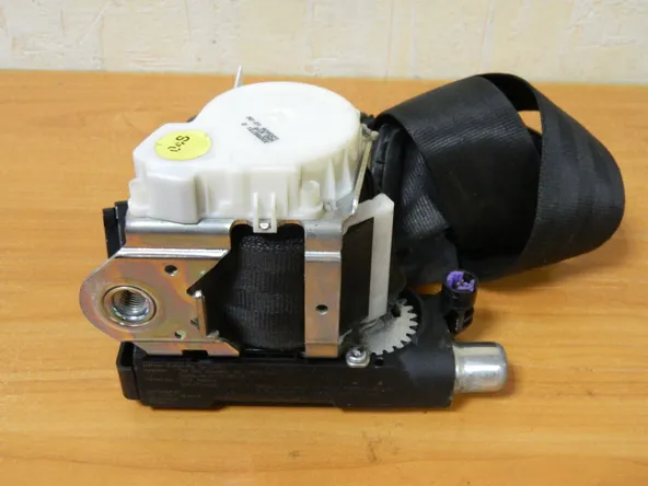 Ремень безопастности AUDI Q7 4L Перед Лев (Б/У) 35020606 33058731D