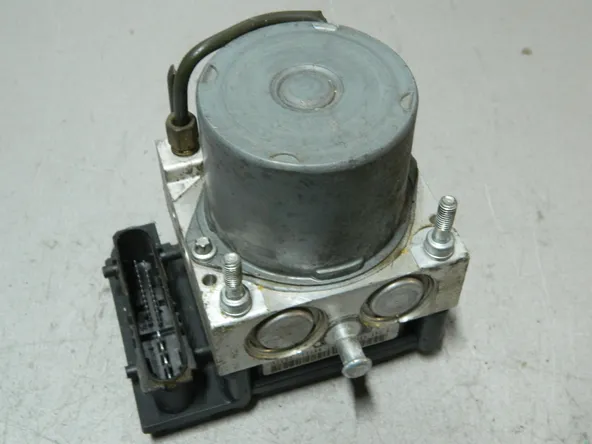 Блок ABS SUBARU FORESTER SG5 (Контрактный) 81532702