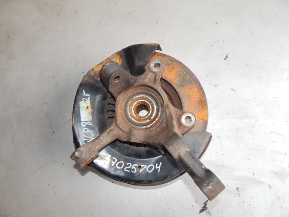 Ступица TOYOTA SIENTA NCP81 Перед Прав (Контрактный) 37025704