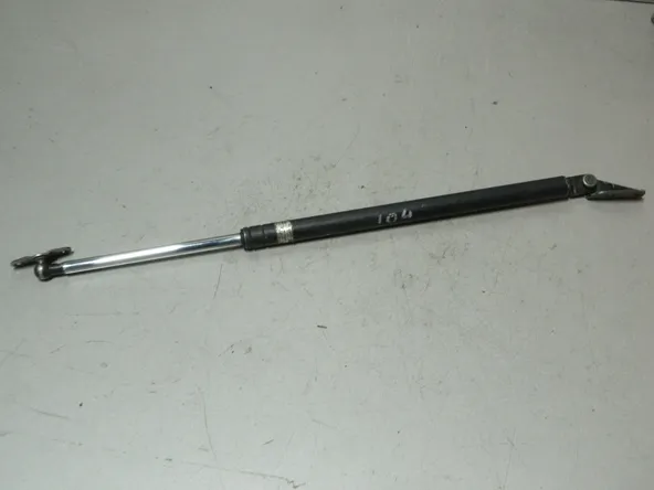 Амортизатор багажника TOYOTA COROLLA AE104 Лев (Контрактный) 81532187