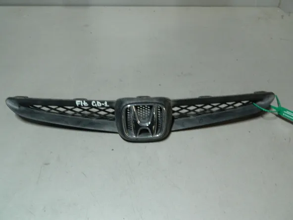 Решетка радиатора HONDA FIT GD1 (Контрактный) 81540944