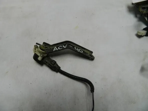 Датчик высоты дорожного просвета TOYOTA CAMRY ACV40 (Контрактный) 8940741010