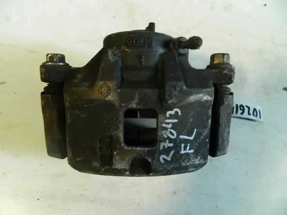 Суппорт MITSUBISHI GALANT EA1A Перед Лев (Контрактный)