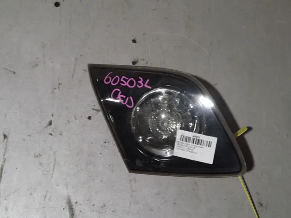 Фонарь MAZDA AXELA BK хэчбек (в крышку баг) Зад Лев (Контрактный) 94603342