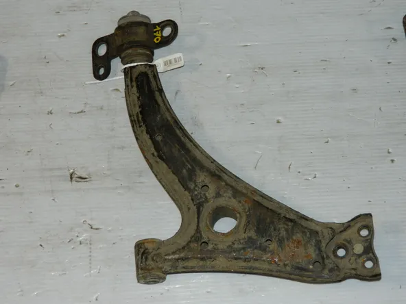 Рычаг подвески TOYOTA CARINA AT170 Перед Прав (Контрактный) 45993647