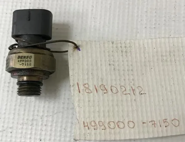 Датчик давления масла ГУР TOYOTA (Контрактный)1819 8944851010