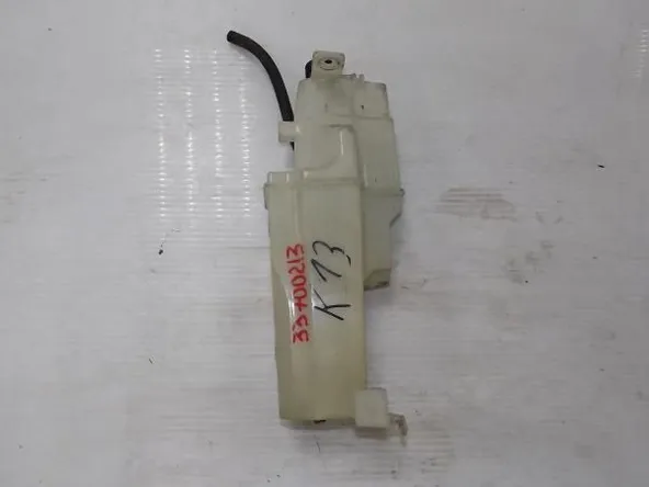 Бачок омывателя NISSAN MARCH K13 (Контрактный) 33370213