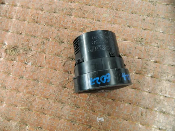 Дефлектор воздушный MAZDA AXELA BL5FW (Контрактный) 26027000026