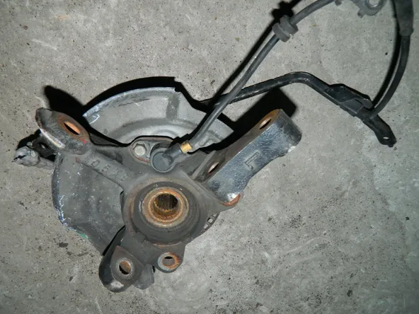 Ступица DAIHATSU YRV M201G Перед Лев (Контрактный) 79586923