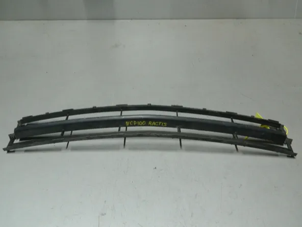 Решетка бампера TOYOTA RACTIS NCP100 (Контрактный) 79773497