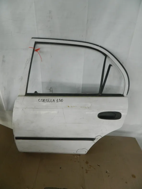 Дверь TOYOTA COROLLA AE100 Зад Лев (Контрактный) 65243250 6700412670