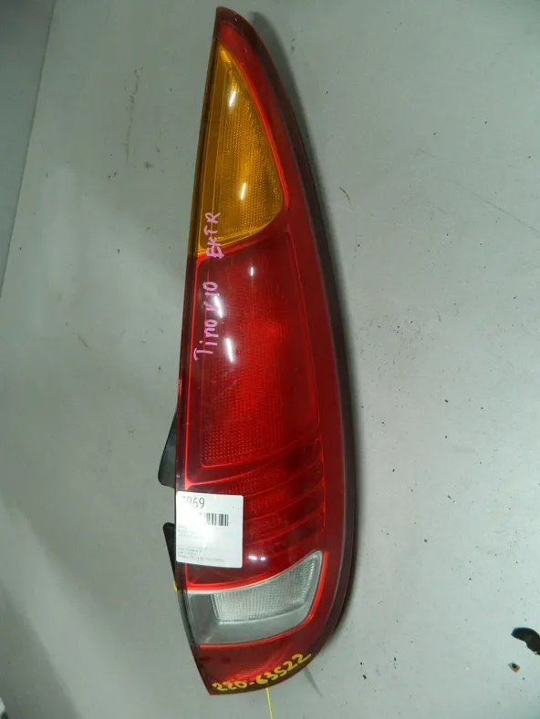 Фонарь NISSAN TINO V10 Зад Прав (Контрактный) 64492208