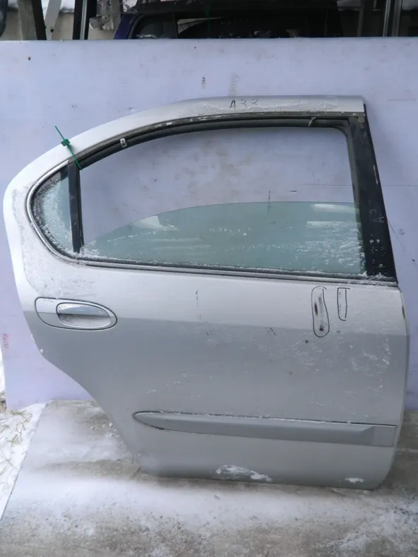 Дверь NISSAN MAXIMA A33 Зад Прав (Контрактный) 81540747