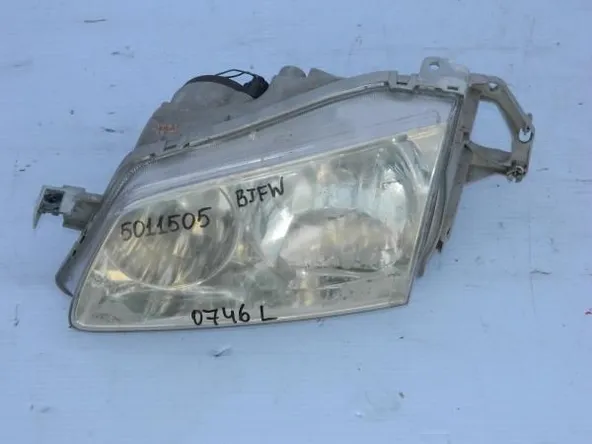 Фара MAZDA FAMILIA BJFW Перед Лев (Контрактный)