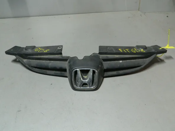 Решетка радиатора HONDA FIT ARIA GD8 (Контрактный) 79773030